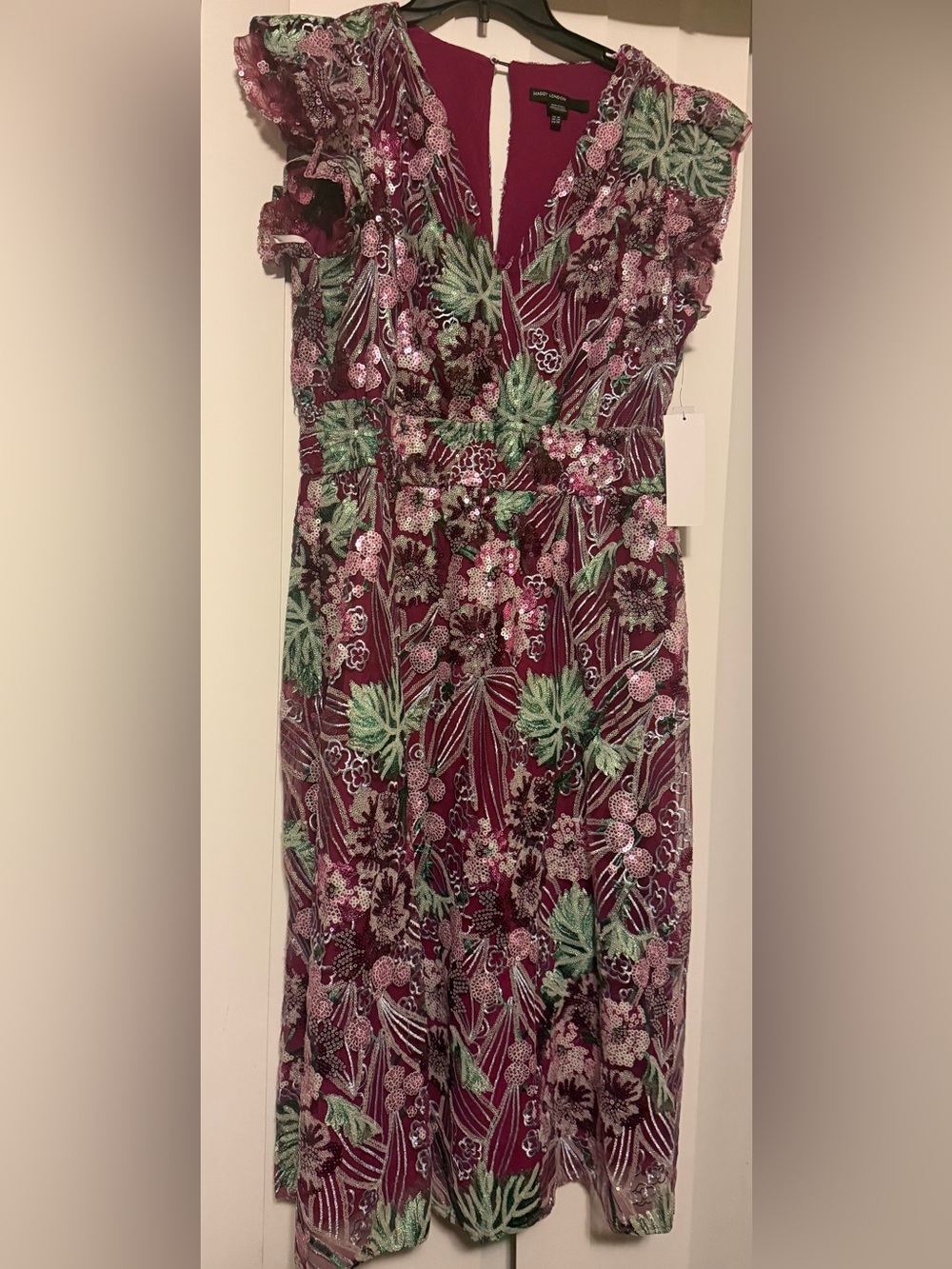 Maggy London purple sequins size 16 Women's Floral Ruffle V-Neck Dress-NWT